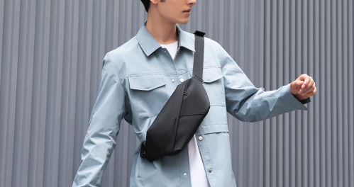 How to Wear a Crossbody Bag