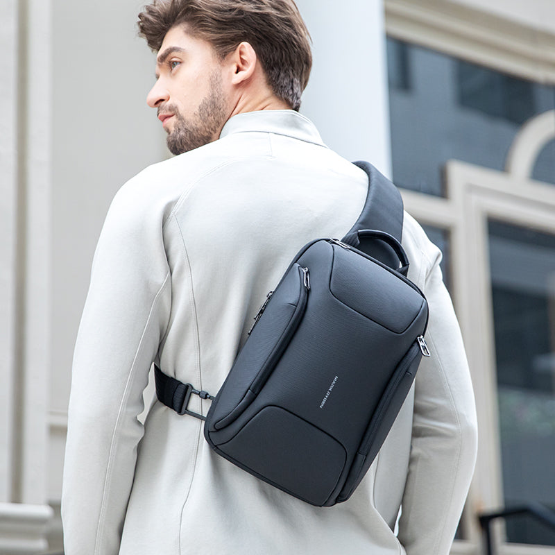 Mini Polycom: iPad-capable crossbody bag for your life