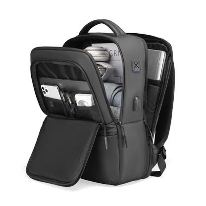 Fady: Erweiterbarer und leichter Laptop-Rucksack mit USB-Aufladung und Diebstahlschutz 