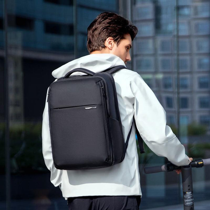 VenturePro MR9418: Large Capacity Business Backpack | Mark Ryden ...