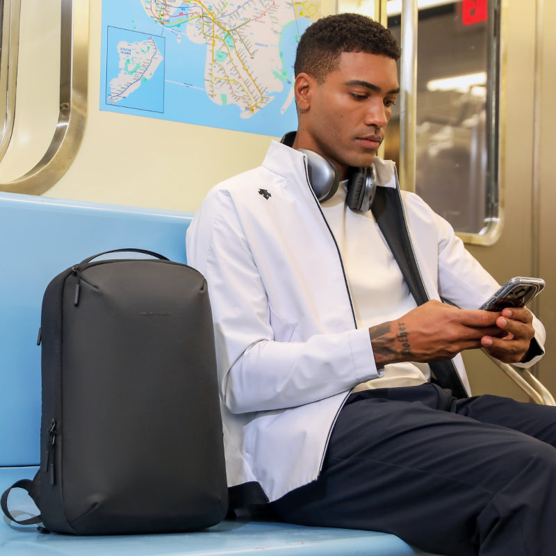 ZenOrganizer: Practical Compact Laptop Backpack for Daily Use