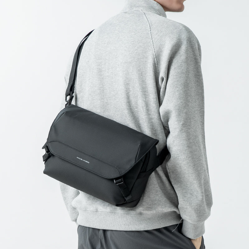 GameFlow: 500g Waterproof Switch Sling Bag for Urban Gamers