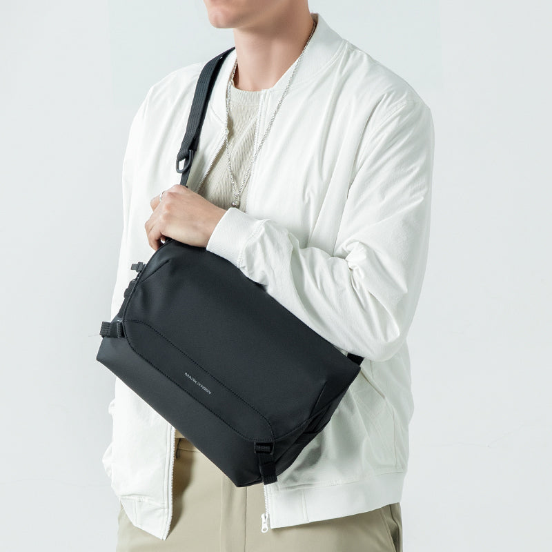 GameFlow: 500g Waterproof Switch Sling Bag for Urban Gamers