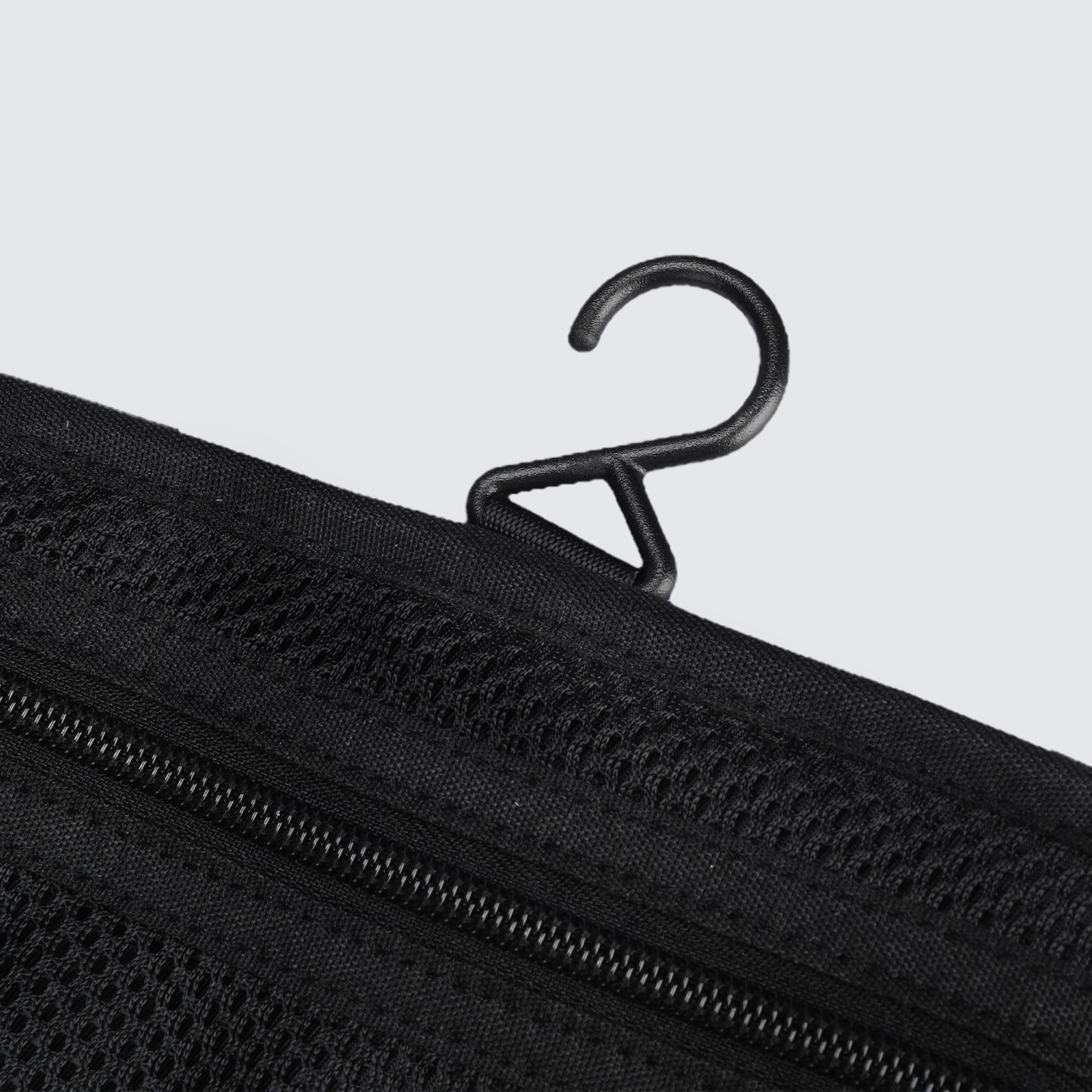 MagiClip: Wet-Dry Separate Toiletry Bag with Toothbrush Holder For Daily
