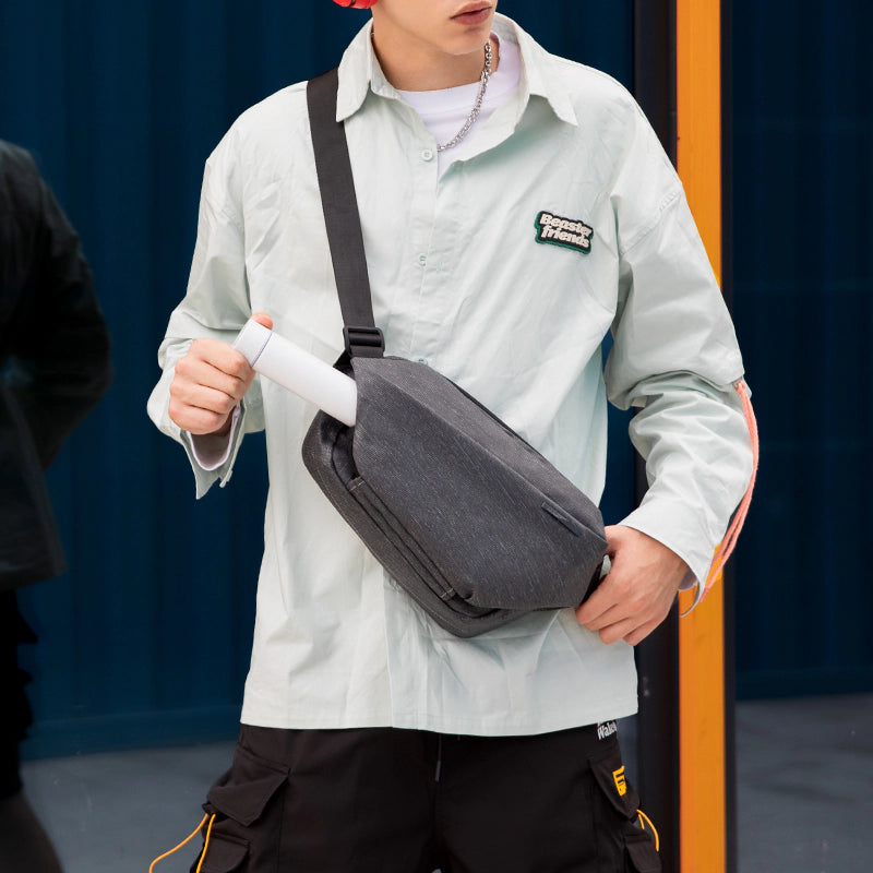 Fingon Ⅰ: Leather Large Capacity City Commuter Daily Messenger Bag