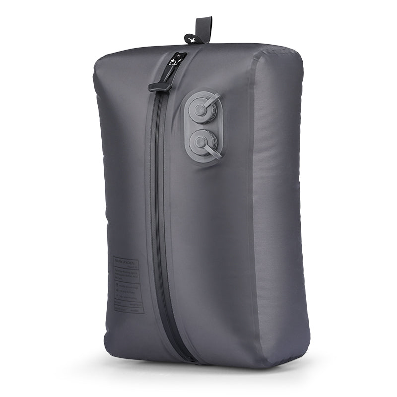 VacSpace Pro: Self-compressing Ziplock Bags Designed for Easy Organization of Clothing