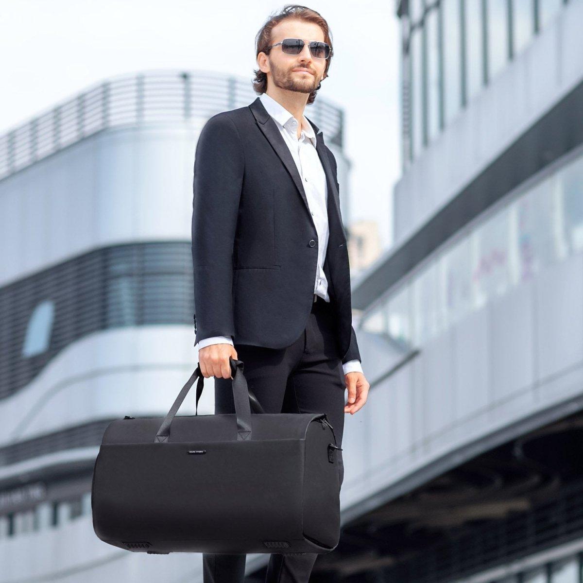 Gentleman - T_MR8920 Mark Ryden hand bag modeling view 1